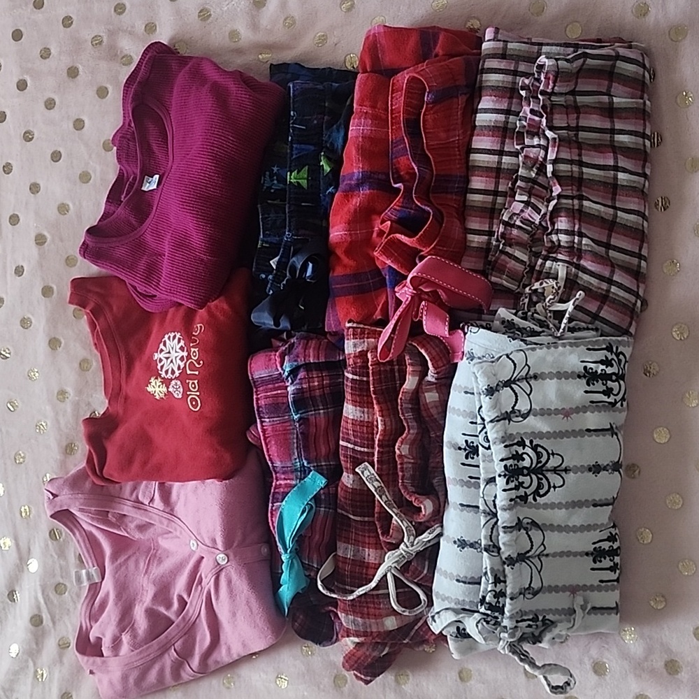 ❄️Old Navy Pajamas.❄️